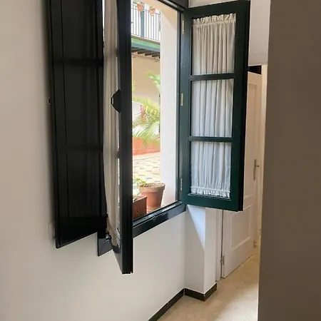 Alameda Center Apartment